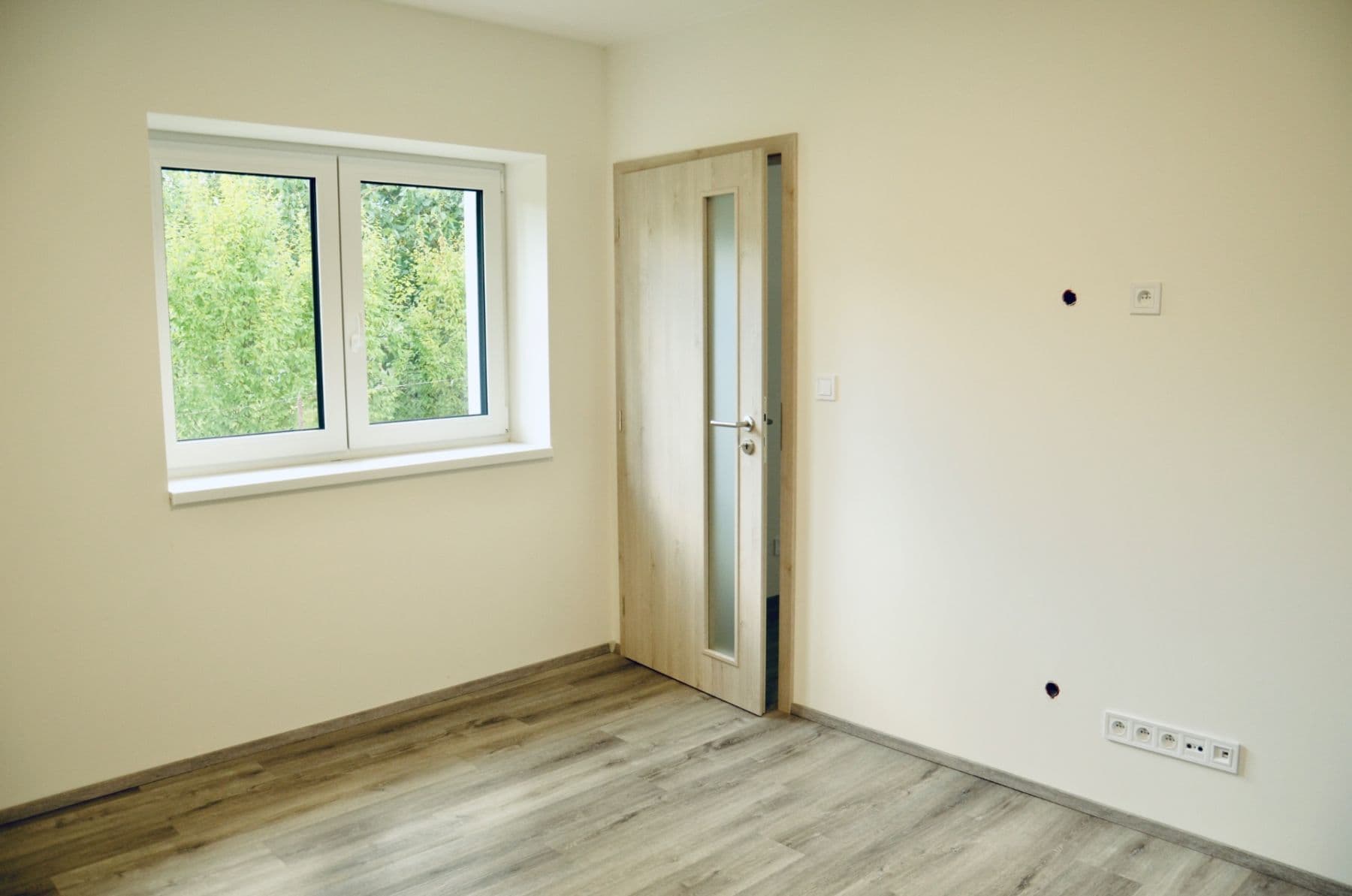 Pronájem bytu 4+1 74 m², Vranov, Středočeský kraj Pronájem bytu 4+1 74 m², Vranov, Středočeský kraj