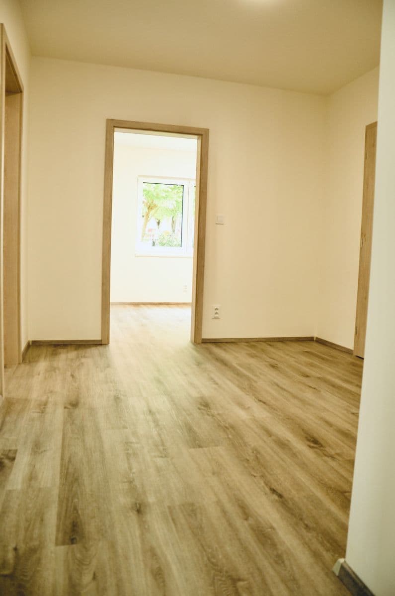 Pronájem bytu 4+1 74 m², Vranov, Středočeský kraj Pronájem bytu 4+1 74 m², Vranov, Středočeský kraj