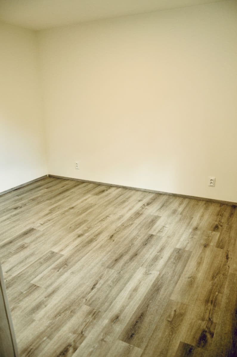 Pronájem bytu 4+1 74 m², Vranov, Středočeský kraj Pronájem bytu 4+1 74 m², Vranov, Středočeský kraj