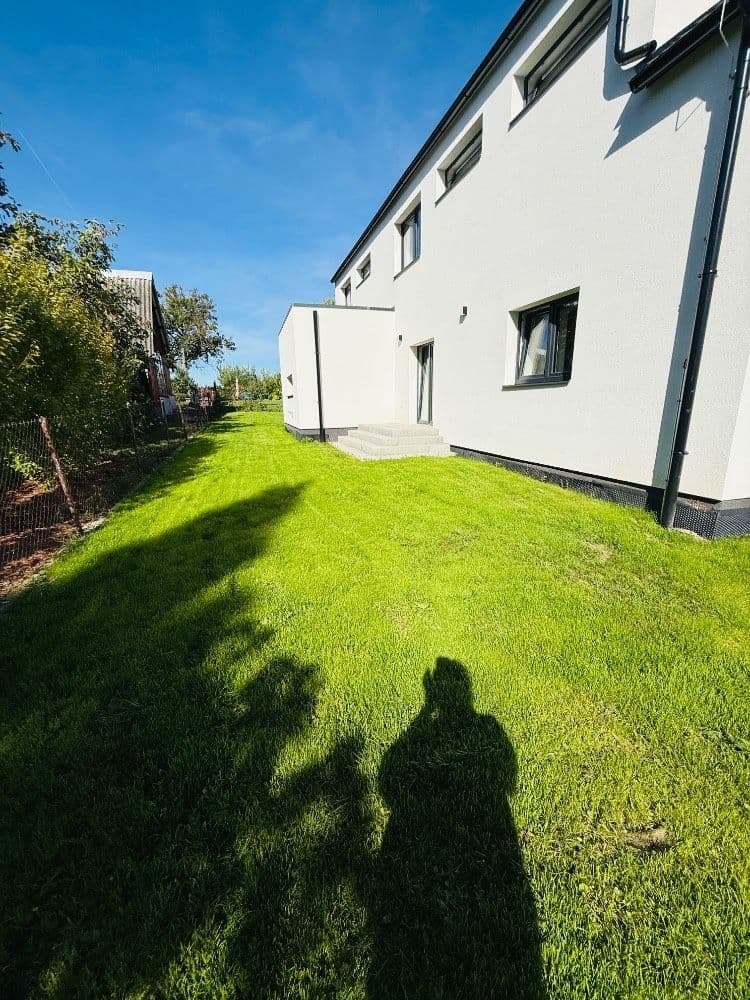 Pronájem bytu 3+1 74 m², Vranov, Středočeský kraj Pronájem bytu 3+1 74 m², Vranov, Středočeský kraj