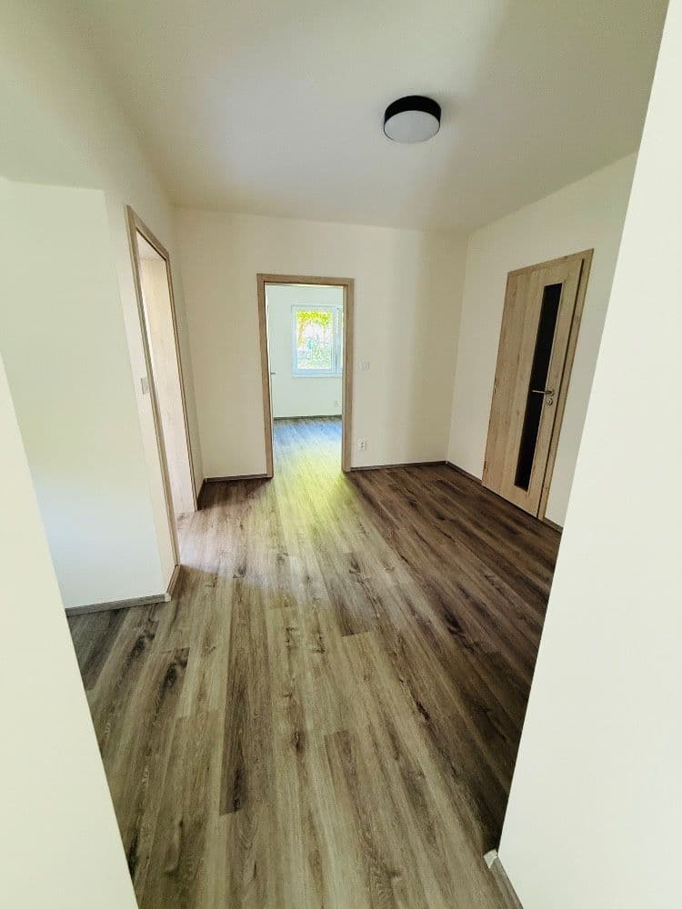 Pronájem bytu 3+1 74 m², Vranov, Středočeský kraj Pronájem bytu 3+1 74 m², Vranov, Středočeský kraj