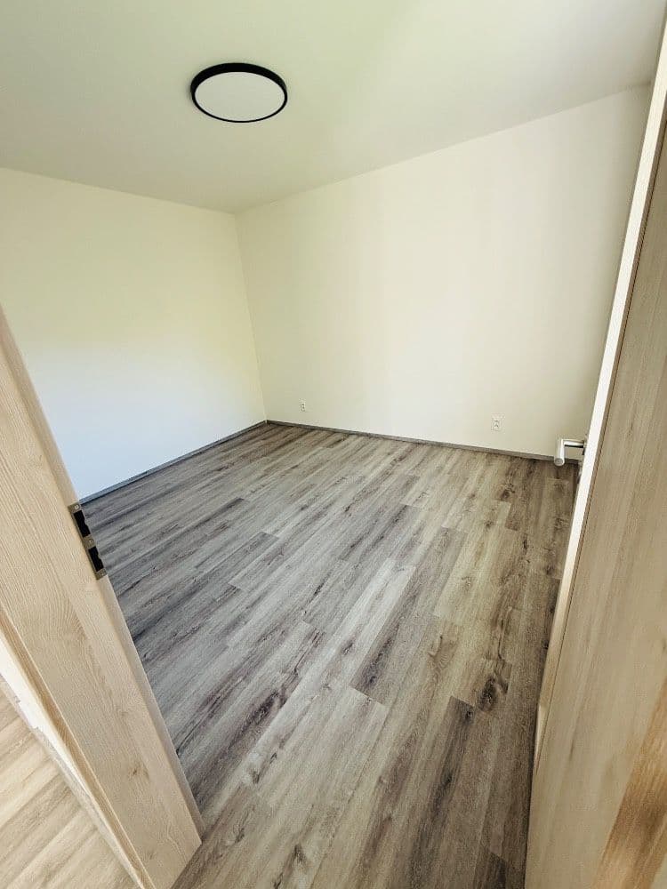 Pronájem bytu 3+1 74 m², Vranov, Středočeský kraj Pronájem bytu 3+1 74 m², Vranov, Středočeský kraj
