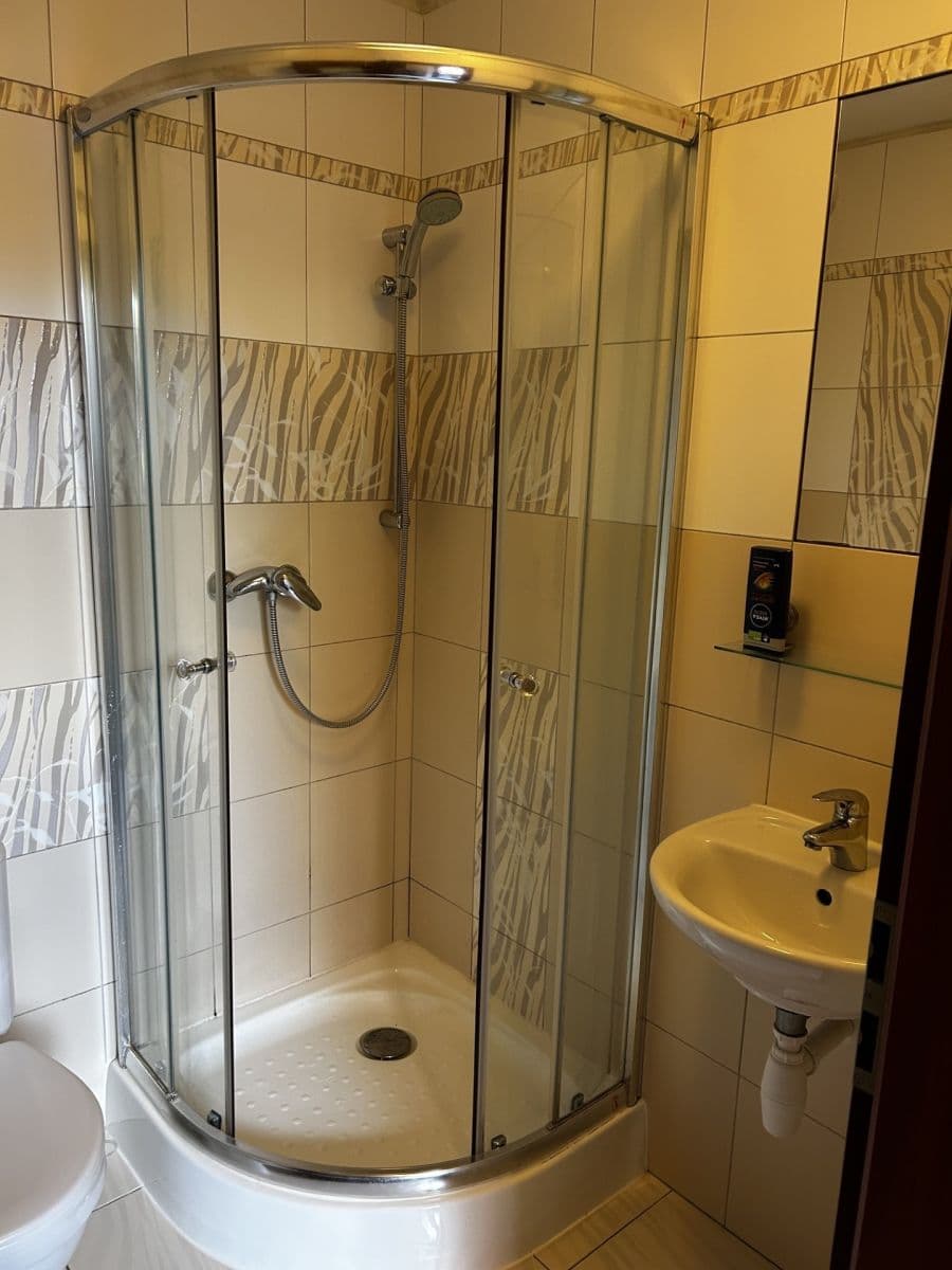 Pronájem bytu 1+kk 19 m², Smíchovská, Praha, Praha Pronájem bytu 1+kk 19 m², Smíchovská, Praha, Praha