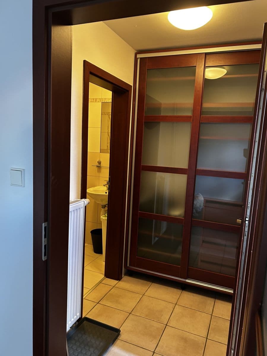 Pronájem bytu 1+kk 19 m², Smíchovská, Praha, Praha Pronájem bytu 1+kk 19 m², Smíchovská, Praha, Praha
