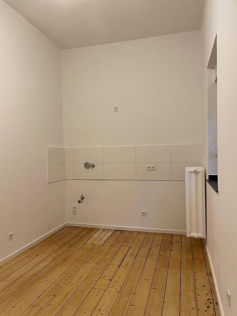 Pronájem bytu 3+1 86 m², Kreuzbergstraße 20, Düsseldorf, Severní Porýní-Vestfálsko Pronájem bytu 3+1 86 m², Kreuzbergstraße 20, Düsseldorf, Severní Porýní-Vestfálsko