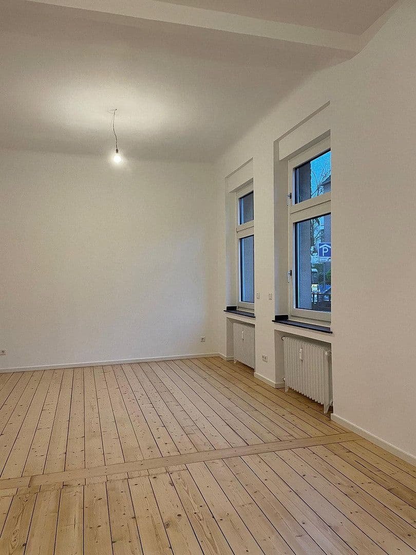 Pronájem bytu 3+1 86 m², Kreuzbergstraße 20, Düsseldorf, Severní Porýní-Vestfálsko Pronájem bytu 3+1 86 m², Kreuzbergstraße 20, Düsseldorf, Severní Porýní-Vestfálsko