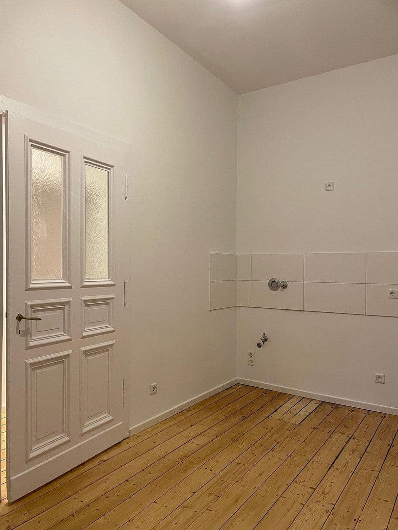 Pronájem bytu 3+1 86 m², Kreuzbergstraße 20, Düsseldorf, Severní Porýní-Vestfálsko Pronájem bytu 3+1 86 m², Kreuzbergstraße 20, Düsseldorf, Severní Porýní-Vestfálsko
