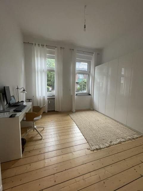 Pronájem bytu 3+1 86 m², Kreuzbergstraße 20, Düsseldorf, Severní Porýní-Vestfálsko Pronájem bytu 3+1 86 m², Kreuzbergstraße 20, Düsseldorf, Severní Porýní-Vestfálsko