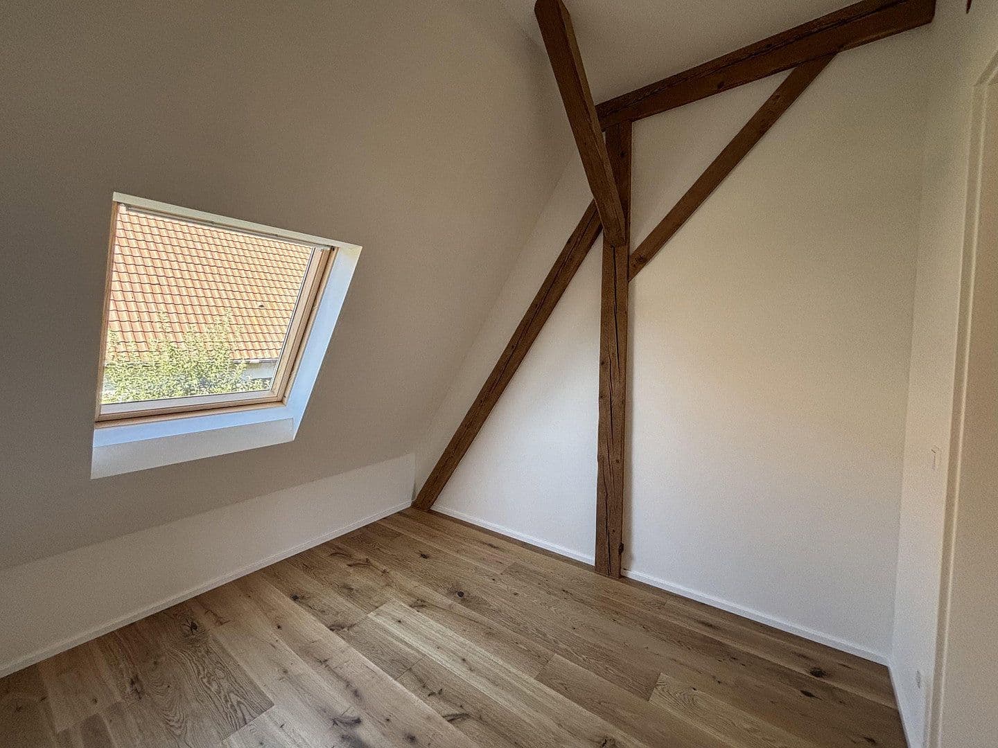 Pronájem bytu 4+kk 147 m², Niefern-Öschelbronn, Bádensko-Württembersko Pronájem bytu 4+kk 147 m², Niefern-Öschelbronn, Bádensko-Württembersko