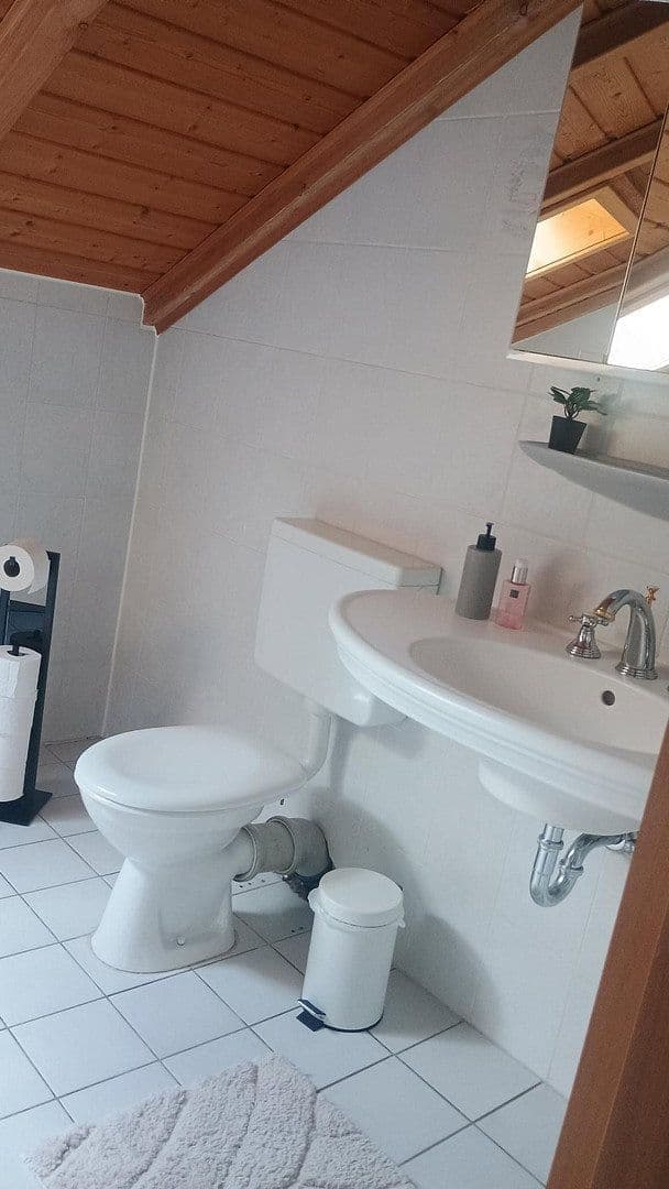 Pronájem bytu 3+1 110 m², Kreuzstr. 3A, Rinteln, Dolní Sasko Pronájem bytu 3+1 110 m², Kreuzstr. 3A, Rinteln, Dolní Sasko
