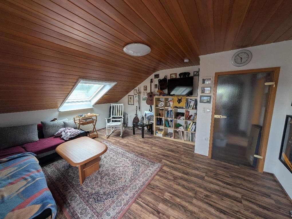 Prodej domu 200 m², pozemek 685 m², Heuchelbergstr. 23, Pfaffenhofen, Bádensko-Württembersko Prodej domu 200 m², pozemek 685 m², Heuchelbergstr. 23, Pfaffenhofen, Bádensko-Württembersko