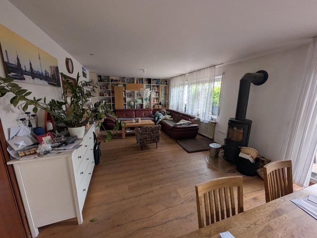 Prodej domu 200 m², pozemek 685 m², Heuchelbergstr. 23, Pfaffenhofen, Bádensko-Württembersko Prodej domu 200 m², pozemek 685 m², Heuchelbergstr. 23, Pfaffenhofen, Bádensko-Württembersko