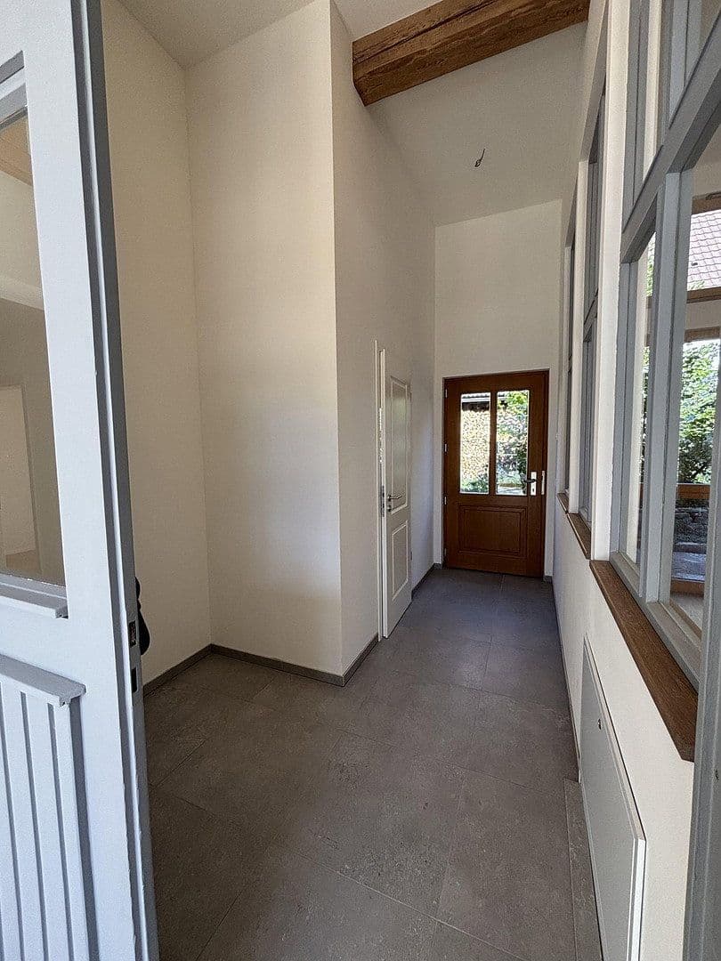 Pronájem bytu 3+kk 133 m², Niefern-Öschelbronn, Bádensko-Württembersko Pronájem bytu 3+kk 133 m², Niefern-Öschelbronn, Bádensko-Württembersko