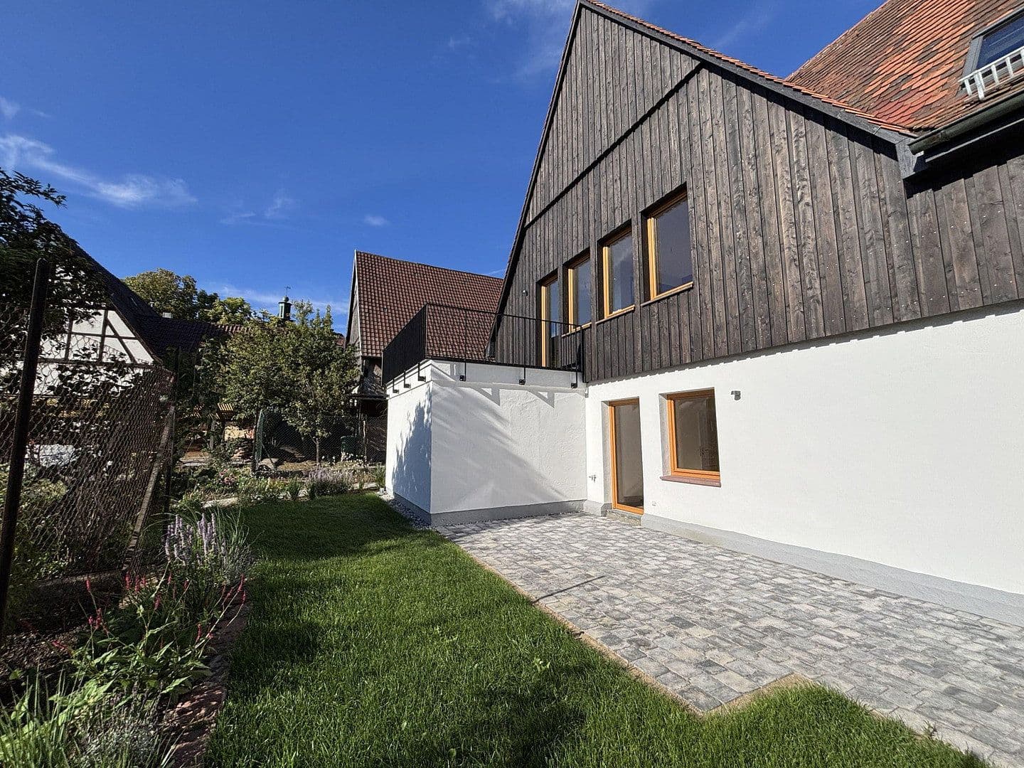 Pronájem bytu 3+kk 133 m², Niefern-Öschelbronn, Bádensko-Württembersko Pronájem bytu 3+kk 133 m², Niefern-Öschelbronn, Bádensko-Württembersko