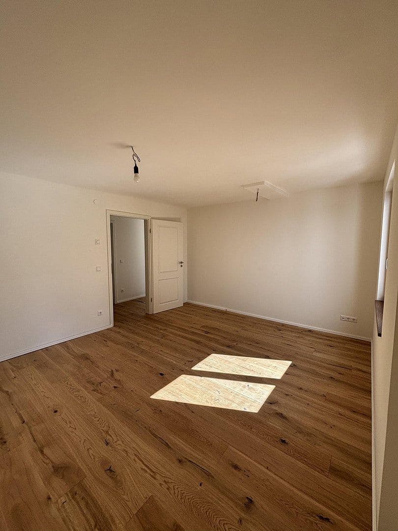 Pronájem bytu 3+kk 133 m², Niefern-Öschelbronn, Bádensko-Württembersko Pronájem bytu 3+kk 133 m², Niefern-Öschelbronn, Bádensko-Württembersko