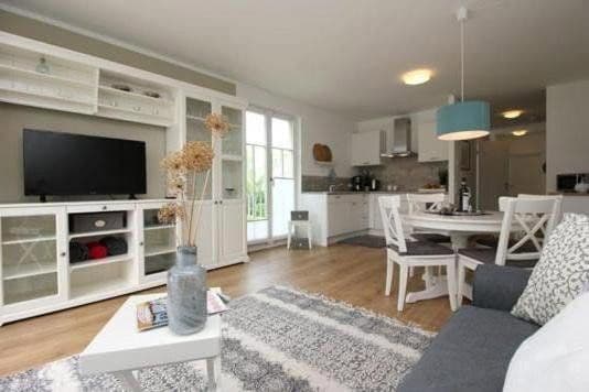 Prodej bytu 2+1 64 m², Ernst-Moritz-Arndt-Straße 2e, Dierhagen, Mecklenburg-Vorpommern Prodej bytu 2+1 64 m², Ernst-Moritz-Arndt-Straße 2e, Dierhagen, Mecklenburg-Vorpommern