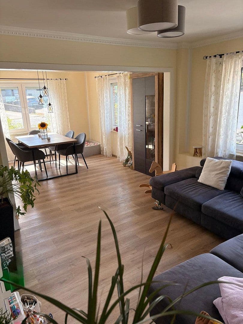 Prodej domu 160 m², pozemek 922 m², Beckdorf, Dolní Sasko Prodej domu 160 m², pozemek 922 m², Beckdorf, Dolní Sasko