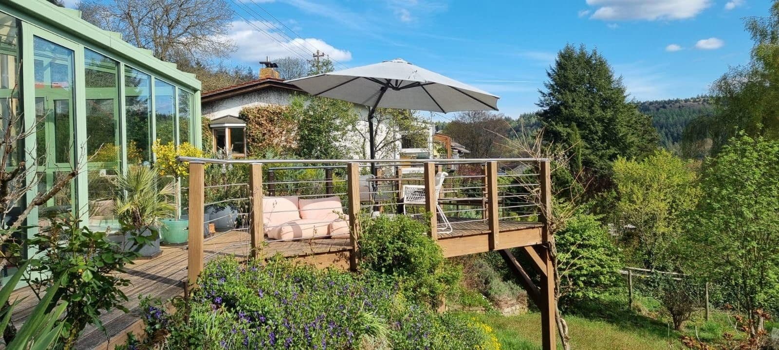 Prodej domu 160 m², pozemek 1.093 m², Bannholzstr. 17, Heiligkreuzsteinach, Bádensko-Württembersko Prodej domu 160 m², pozemek 1.093 m², Bannholzstr. 17, Heiligkreuzsteinach, Bádensko-Württembersko