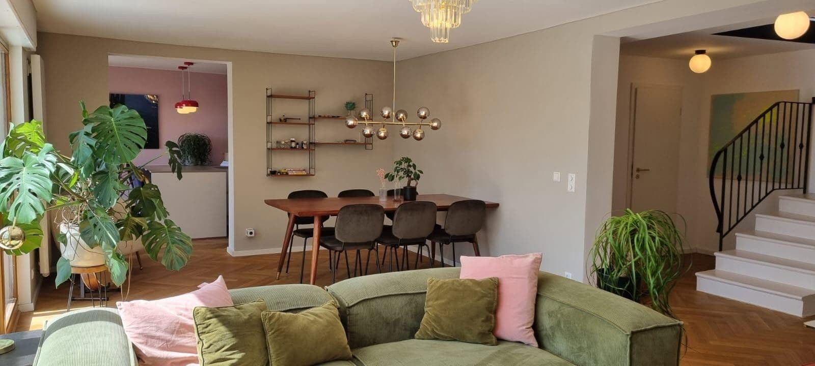 Prodej domu 160 m², pozemek 1.093 m², Bannholzstr. 17, Heiligkreuzsteinach, Bádensko-Württembersko Prodej domu 160 m², pozemek 1.093 m², Bannholzstr. 17, Heiligkreuzsteinach, Bádensko-Württembersko