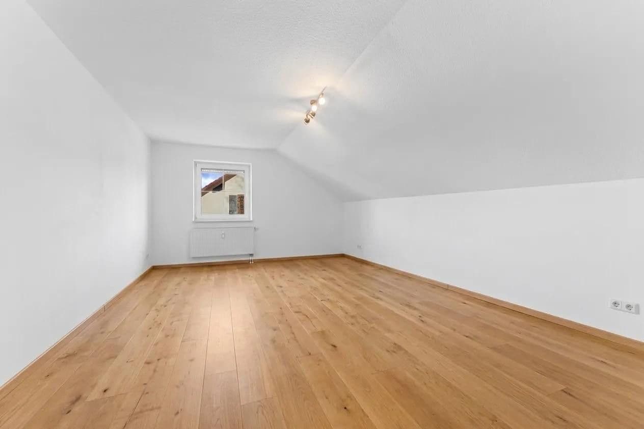 Prodej bytu 5+1 109 m², Germaringen, Bavorsko Prodej bytu 5+1 109 m², Germaringen, Bavorsko