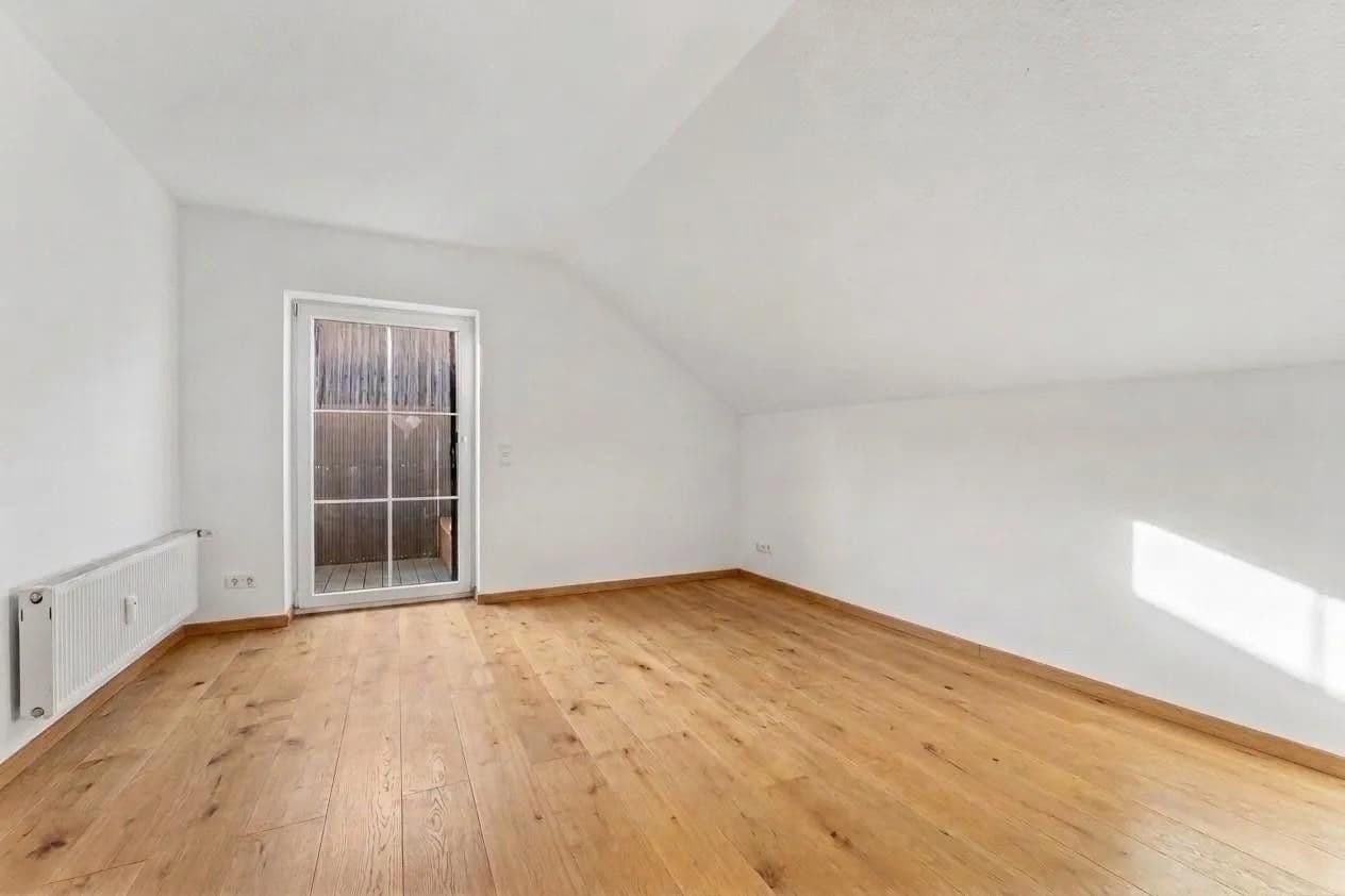 Prodej bytu 5+1 109 m², Germaringen, Bavorsko Prodej bytu 5+1 109 m², Germaringen, Bavorsko