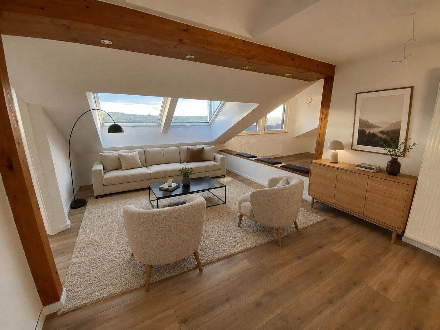 Pronájem bytu 4+kk 106 m², Nürtingen, Bádensko-Württembersko Pronájem bytu 4+kk 106 m², Nürtingen, Bádensko-Württembersko