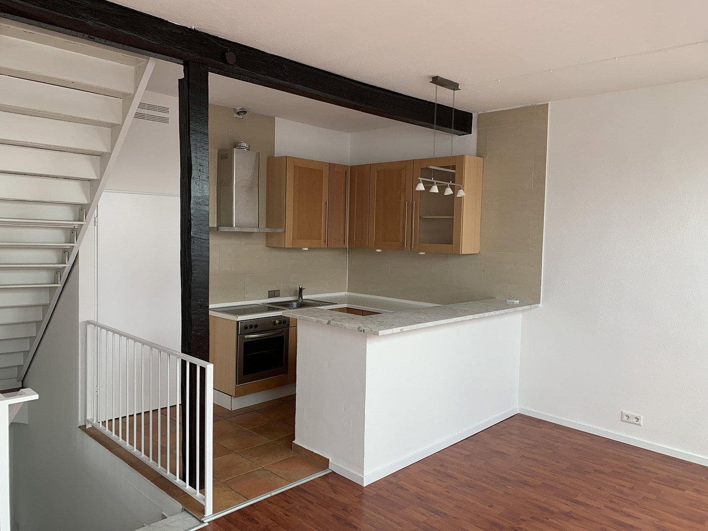 Pronájem bytu 4+1 92 m², Burscheider Str. 106b, Leverkusen, Severní Porýní-Vestfálsko Pronájem bytu 4+1 92 m², Burscheider Str. 106b, Leverkusen, Severní Porýní-Vestfálsko