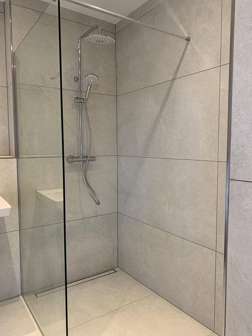 Pronájem bytu 4+1 92 m², Burscheider Str. 106b, Leverkusen, Severní Porýní-Vestfálsko Pronájem bytu 4+1 92 m², Burscheider Str. 106b, Leverkusen, Severní Porýní-Vestfálsko