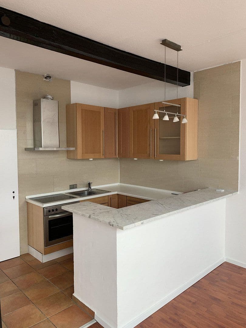 Pronájem bytu 4+1 92 m², Burscheider Str. 106b, Leverkusen, Severní Porýní-Vestfálsko Pronájem bytu 4+1 92 m², Burscheider Str. 106b, Leverkusen, Severní Porýní-Vestfálsko
