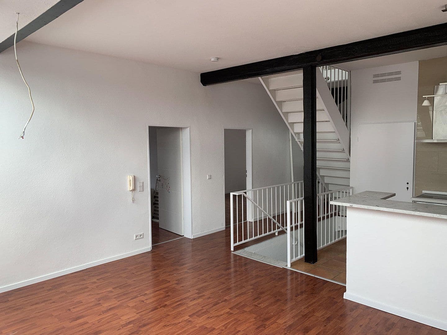 Pronájem bytu 4+1 92 m², Burscheider Str. 106b, Leverkusen, Severní Porýní-Vestfálsko Pronájem bytu 4+1 92 m², Burscheider Str. 106b, Leverkusen, Severní Porýní-Vestfálsko