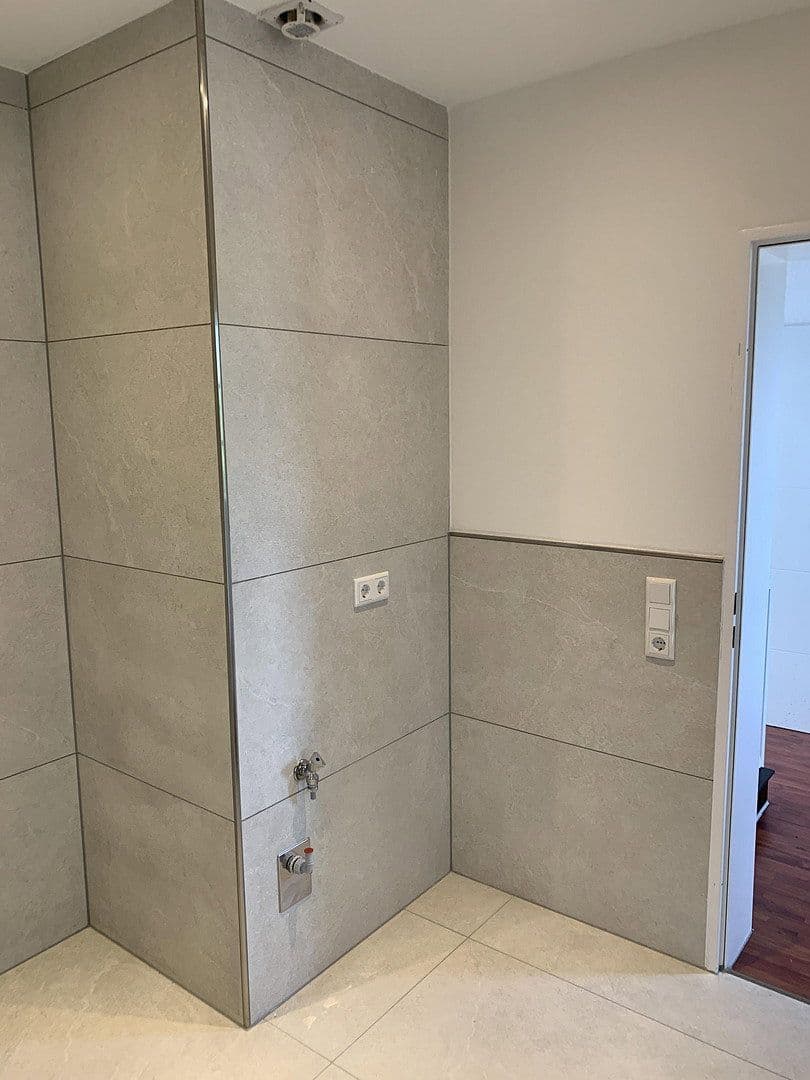 Pronájem bytu 4+1 92 m², Burscheider Str. 106b, Leverkusen, Severní Porýní-Vestfálsko Pronájem bytu 4+1 92 m², Burscheider Str. 106b, Leverkusen, Severní Porýní-Vestfálsko