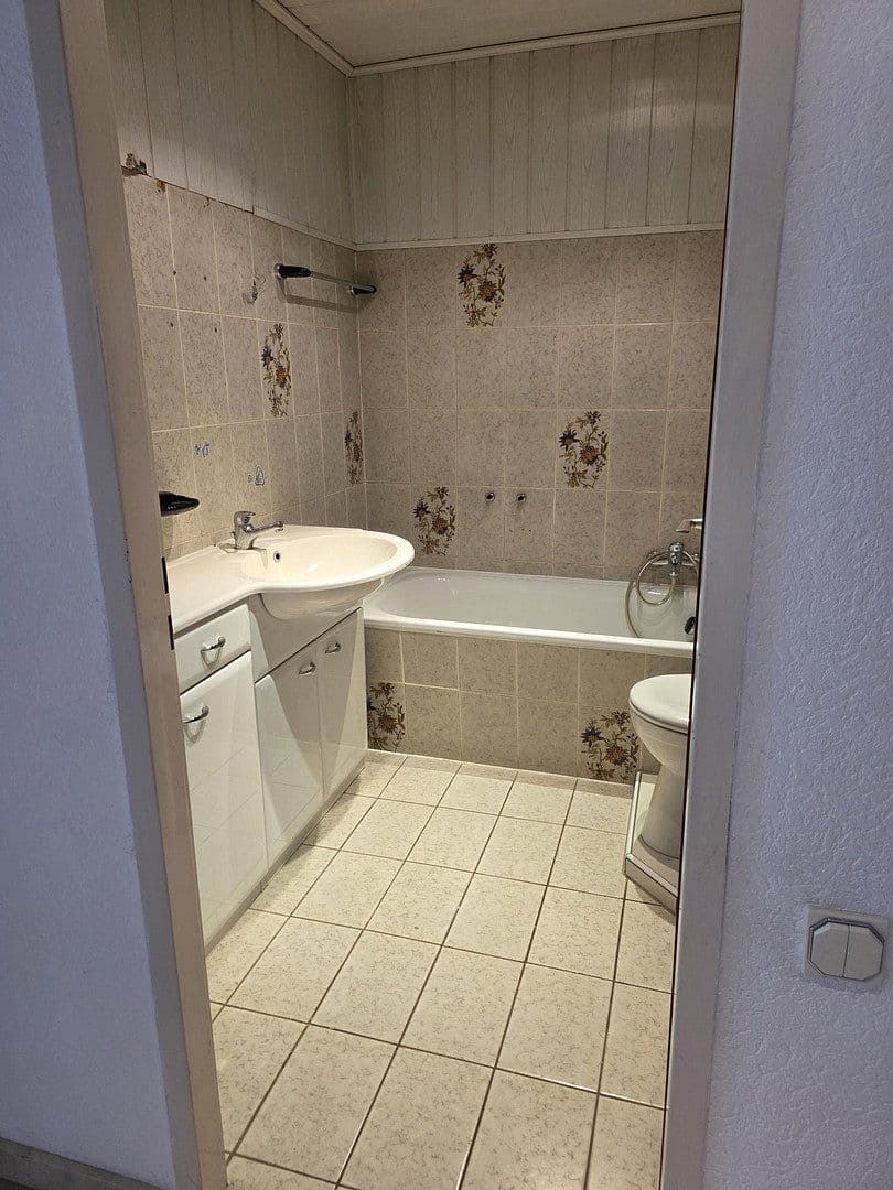 Pronájem bytu 3+1 100 m², Katharinenstraße 6, Essen, Severní Porýní-Vestfálsko Pronájem bytu 3+1 100 m², Katharinenstraße 6, Essen, Severní Porýní-Vestfálsko