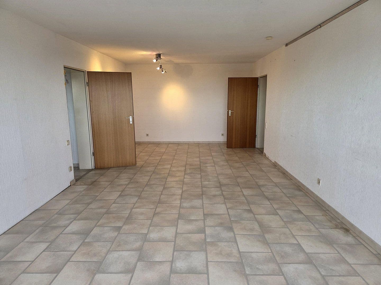 Pronájem bytu 3+1 100 m², Katharinenstraße 6, Essen, Severní Porýní-Vestfálsko Pronájem bytu 3+1 100 m², Katharinenstraße 6, Essen, Severní Porýní-Vestfálsko