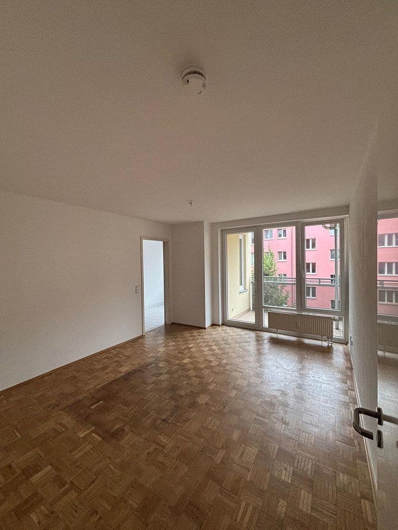 Prodej bytu 3+1 78 m², Pintschstraße 2, Berlin, Berlín Prodej bytu 3+1 78 m², Pintschstraße 2, Berlin, Berlín