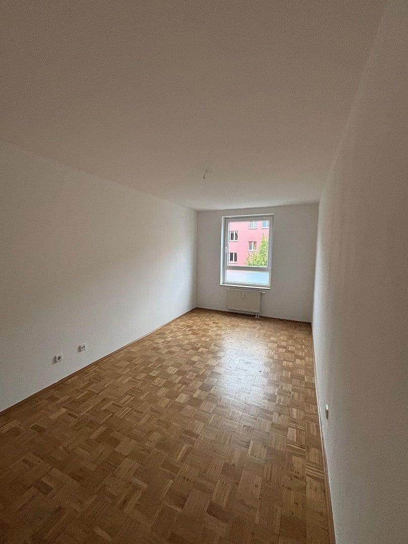 Prodej bytu 3+1 78 m², Pintschstraße 2, Berlin, Berlín Prodej bytu 3+1 78 m², Pintschstraße 2, Berlin, Berlín