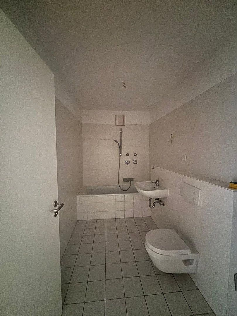 Prodej bytu 3+1 78 m², Pintschstraße 2, Berlin, Berlín Prodej bytu 3+1 78 m², Pintschstraße 2, Berlin, Berlín