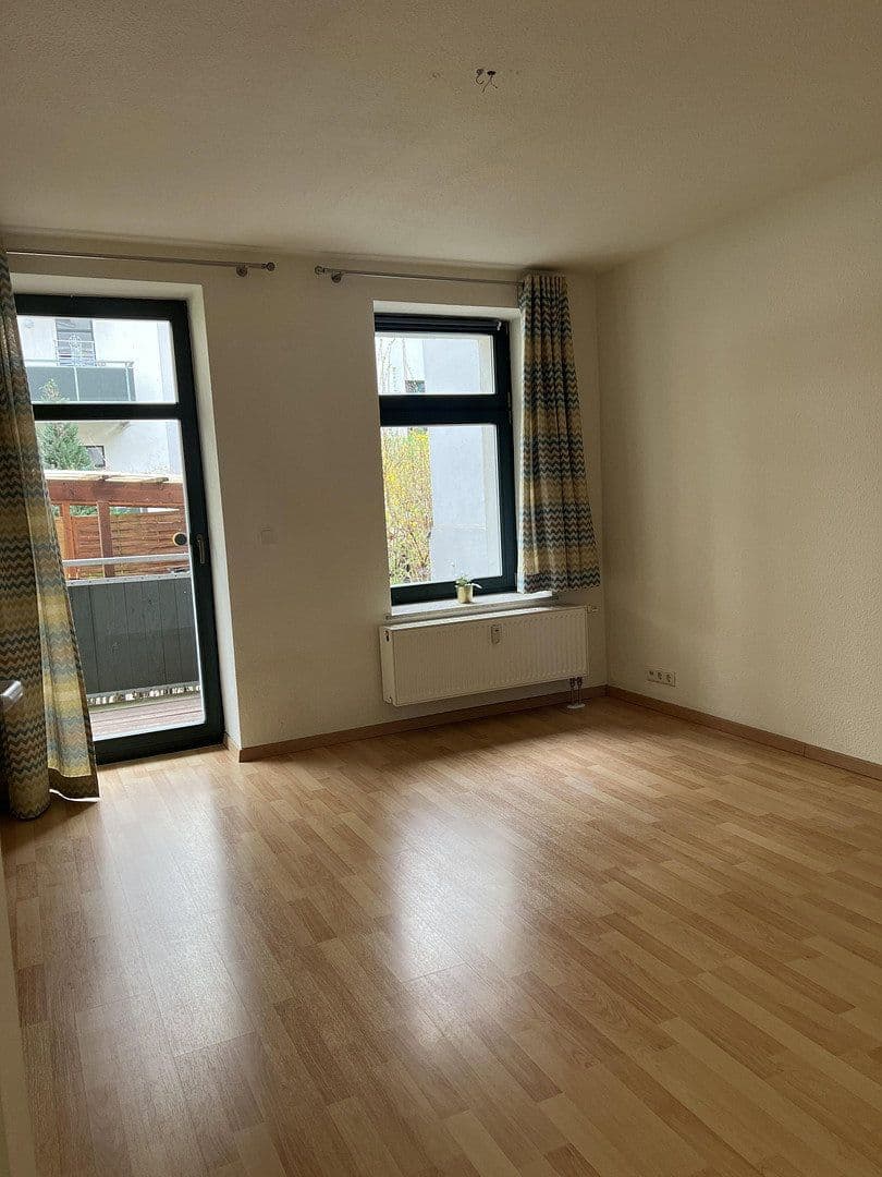 Prodej bytu 3+1 58 m², Sebastian-Bach-Straße, Leipzig, Sasko Prodej bytu 3+1 58 m², Sebastian-Bach-Straße, Leipzig, Sasko
