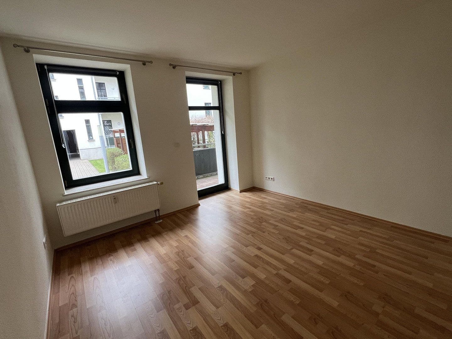 Prodej bytu 3+1 58 m², Sebastian-Bach-Straße, Leipzig, Sasko Prodej bytu 3+1 58 m², Sebastian-Bach-Straße, Leipzig, Sasko