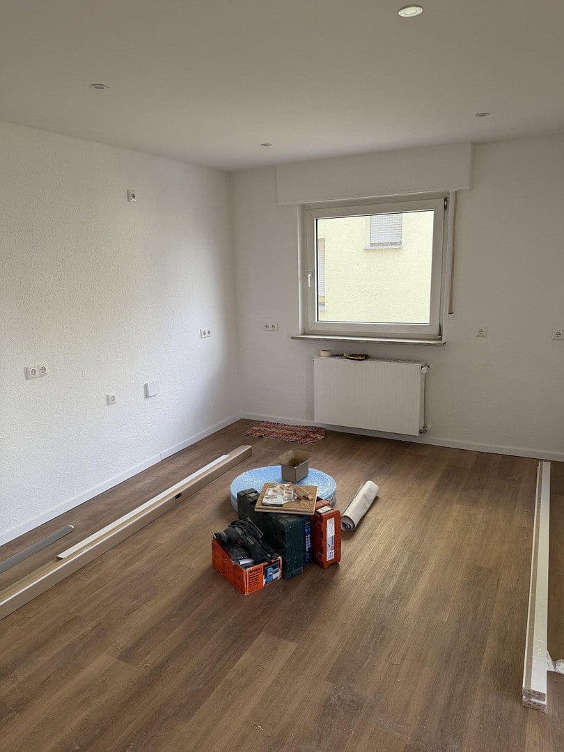 Pronájem bytu 3+1 74 m², Brühler Weg 46, Plankstadt, Bádensko-Württembersko Pronájem bytu 3+1 74 m², Brühler Weg 46, Plankstadt, Bádensko-Württembersko