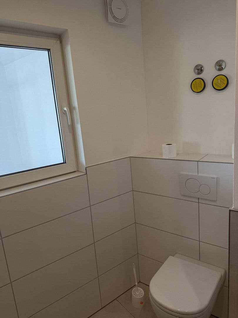 Pronájem bytu 3+1 74 m², Brühler Weg 46, Plankstadt, Bádensko-Württembersko Pronájem bytu 3+1 74 m², Brühler Weg 46, Plankstadt, Bádensko-Württembersko