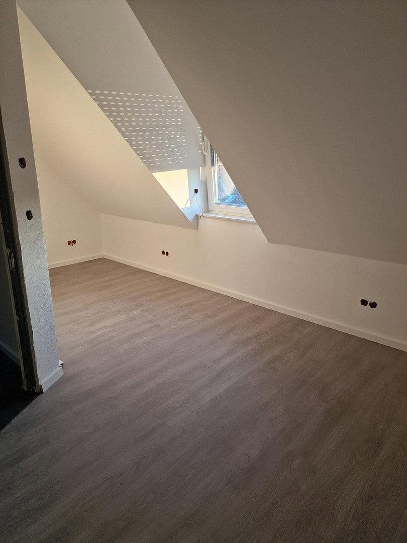 Pronájem domu 142 m², pozemek 100 m², Trebur, Hessen Pronájem domu 142 m², pozemek 100 m², Trebur, Hessen