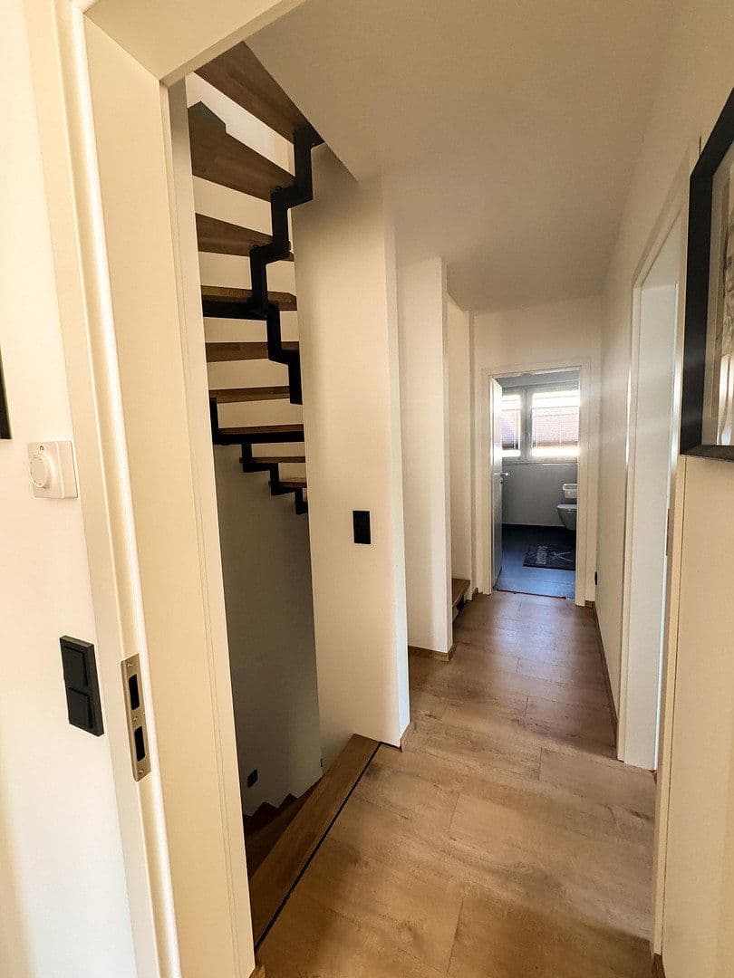 Prodej domu 130 m², pozemek 320 m², Schwerte, Severní Porýní-Vestfálsko Prodej domu 130 m², pozemek 320 m², Schwerte, Severní Porýní-Vestfálsko