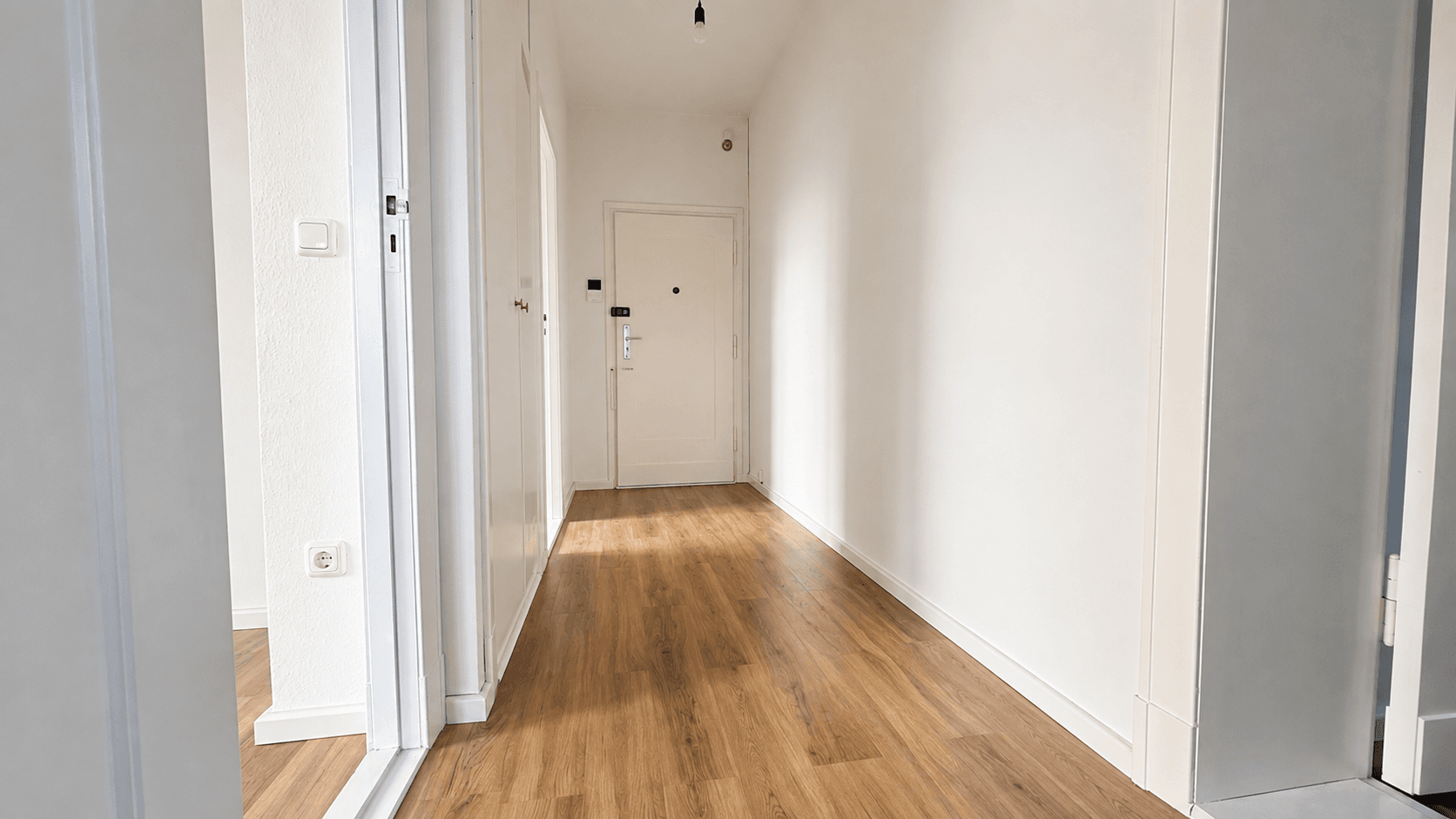 Prodej bytu 2+1 53 m², Holzmannstr. 21, Berlin, Berlín Prodej bytu 2+1 53 m², Holzmannstr. 21, Berlin, Berlín