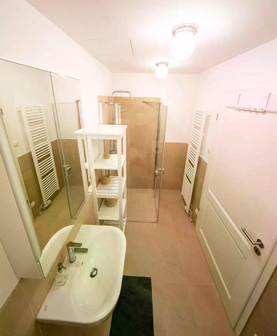 Pronájem bytu 4+1 112 m², Braubachstraße 27, Frankfurt, Hessen Pronájem bytu 4+1 112 m², Braubachstraße 27, Frankfurt, Hessen