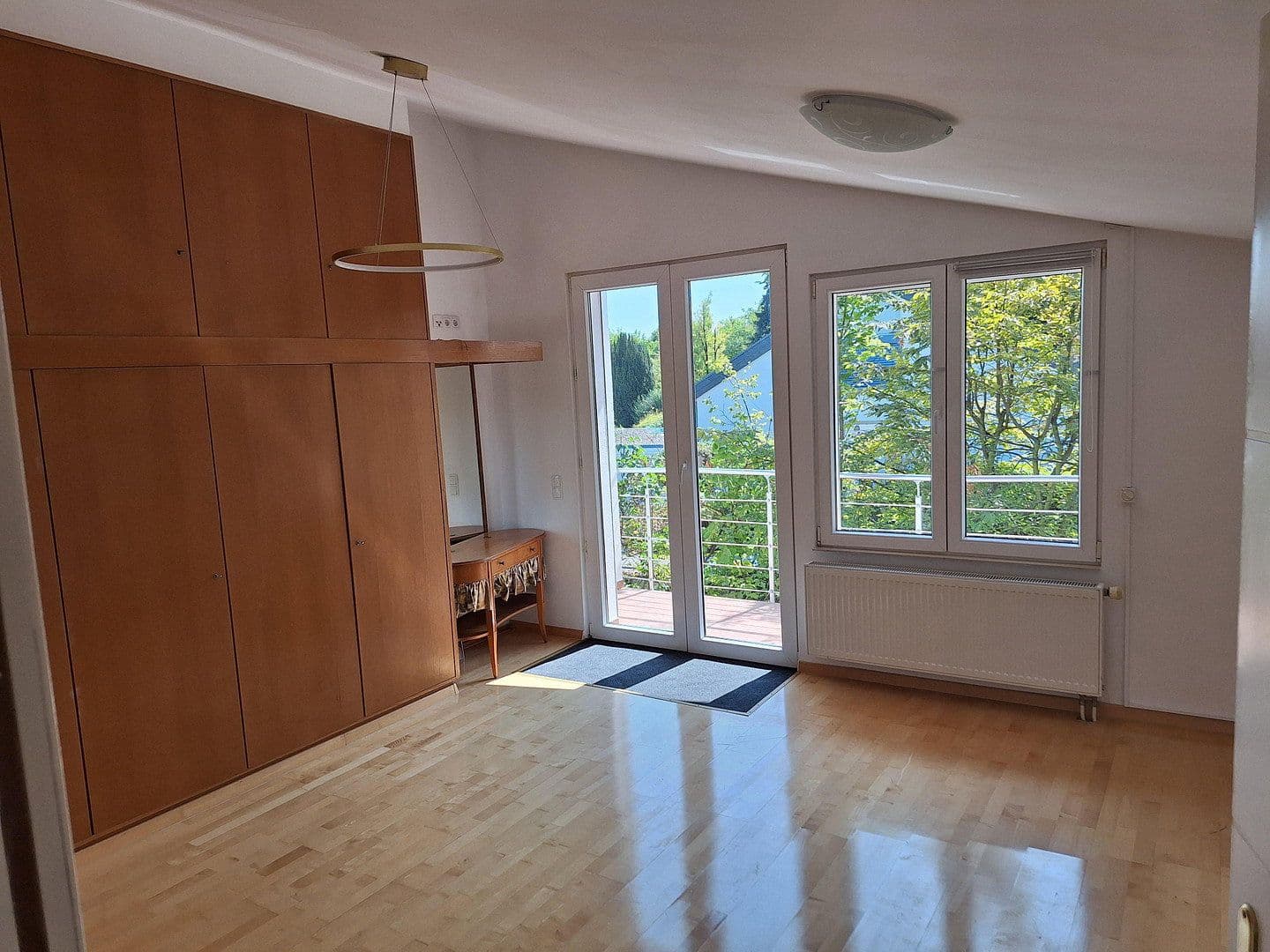 Prodej domu 210 m², pozemek 1.451 m², Am Kirschberg 29, Worms, Porýní-Falc Prodej domu 210 m², pozemek 1.451 m², Am Kirschberg 29, Worms, Porýní-Falc