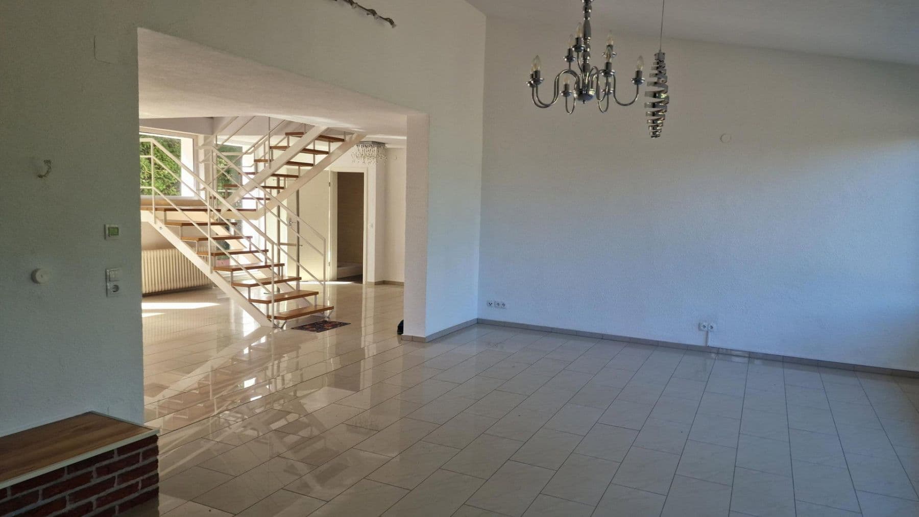 Prodej domu 210 m², pozemek 1.451 m², Am Kirschberg 29, Worms, Porýní-Falc Prodej domu 210 m², pozemek 1.451 m², Am Kirschberg 29, Worms, Porýní-Falc