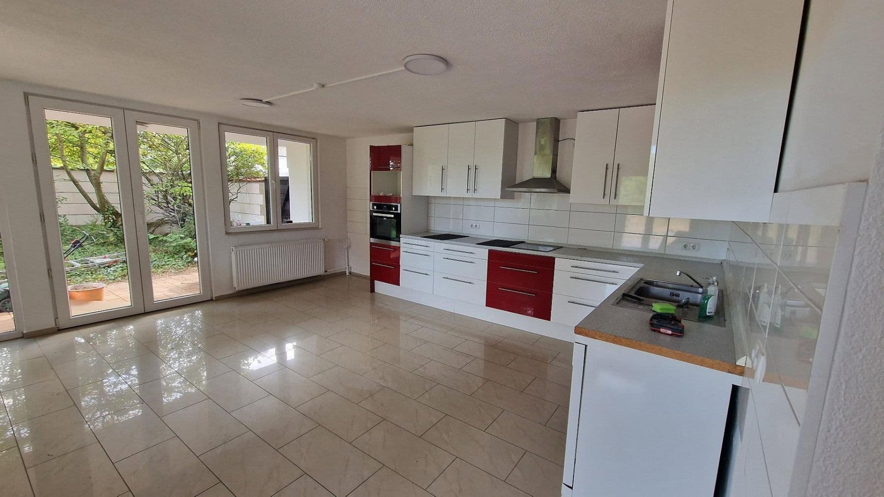 Prodej domu 210 m², pozemek 1.451 m², Am Kirschberg 29, Worms, Porýní-Falc Prodej domu 210 m², pozemek 1.451 m², Am Kirschberg 29, Worms, Porýní-Falc
