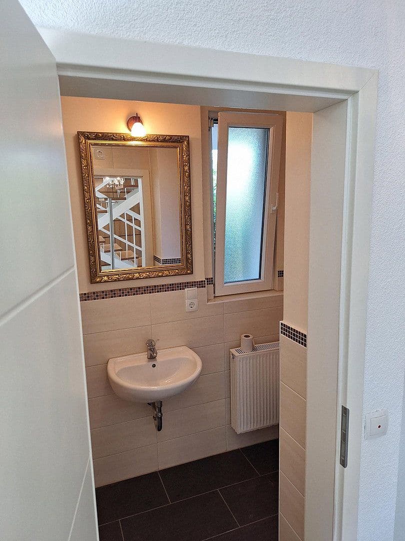 Prodej domu 210 m², pozemek 1.451 m², Am Kirschberg 29, Worms, Porýní-Falc Prodej domu 210 m², pozemek 1.451 m², Am Kirschberg 29, Worms, Porýní-Falc