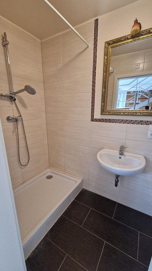 Prodej domu 210 m², pozemek 1.451 m², Am Kirschberg 29, Worms, Porýní-Falc Prodej domu 210 m², pozemek 1.451 m², Am Kirschberg 29, Worms, Porýní-Falc