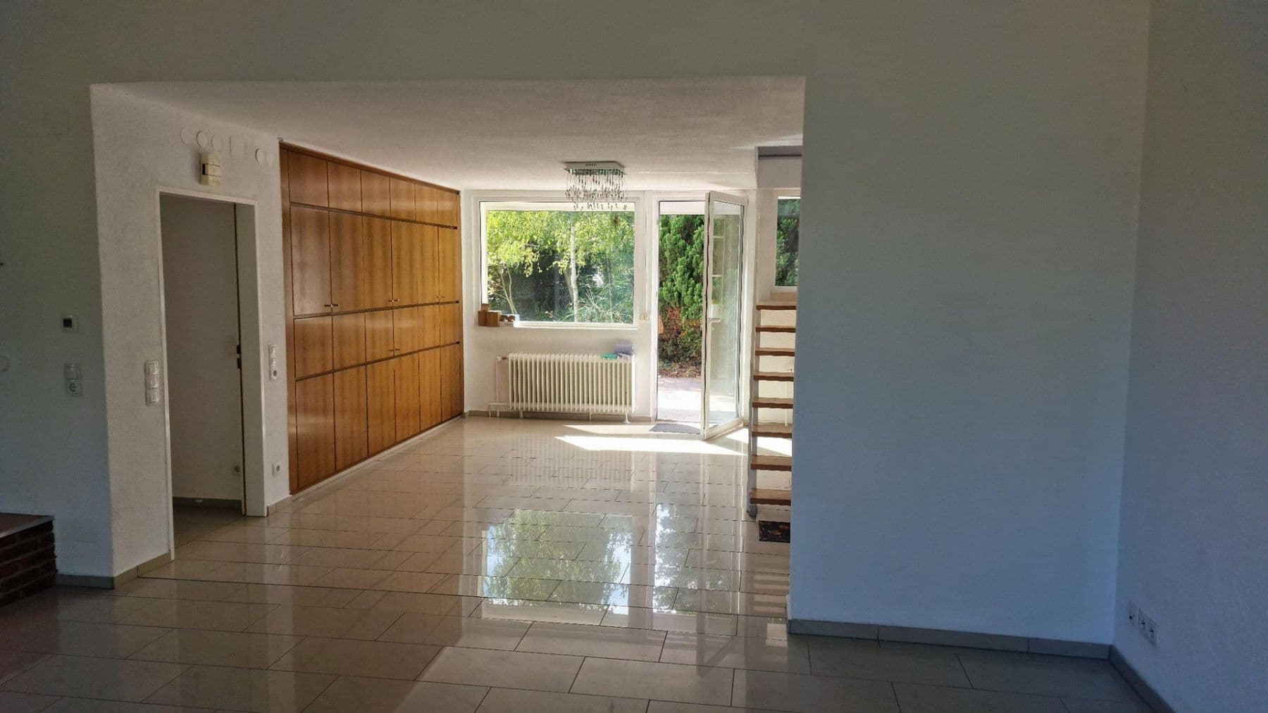 Prodej domu 210 m², pozemek 1.451 m², Am Kirschberg 29, Worms, Porýní-Falc Prodej domu 210 m², pozemek 1.451 m², Am Kirschberg 29, Worms, Porýní-Falc
